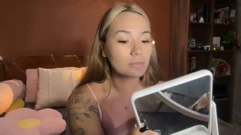 Imma  online show from 07-26-26, 06:43