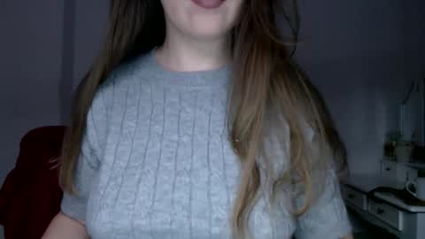 Pola online show from 11-25-25, 09:59