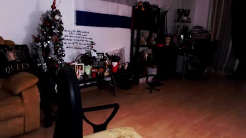 Empress online show from 02-27-25, 10:42