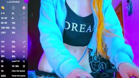 Lora online show from 12-18-25, 04:46