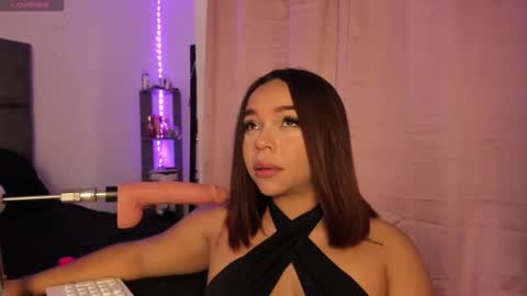 Sofia Vega online show from 10-20-25, 04:51