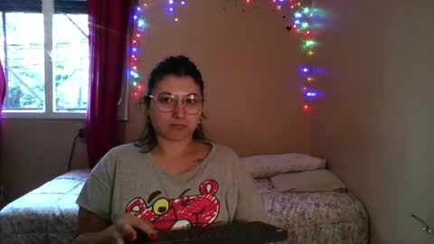 Florencia online show from 04-21-26, 05:50