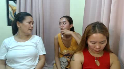 imsweetie_rose online show from 07-23-26, 08:23