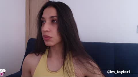 Snapshot of imtaylor__ chatting on 05-14-26, 04:47 TAYLOR online show from 05-14-26, 04:47
