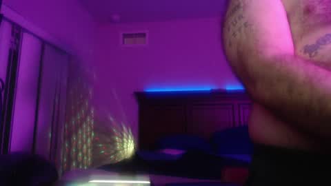 I use to be imeverythingandnothing online show from 12-15-24, 04:18