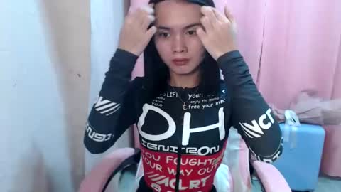 thaddea online show from 02-12-25, 07:35