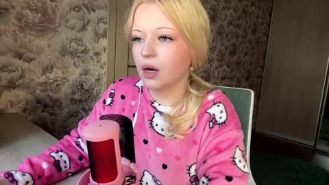 Lola online show from 03-29-26, 12:16