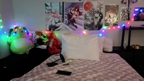 Inarafoxx online show from 05-13-26, 03:37