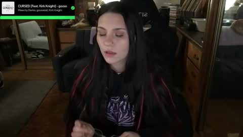 Carter online show from 11-26-25, 04:46