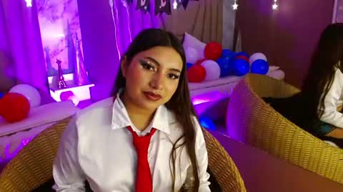 Snapshot of incredible_foxxy chatting on 07-05-26, 03:56 incredible_foxxy online show from 07-05-26, 03:56