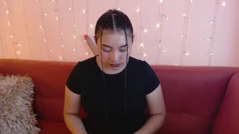 Snapshot of incredible_foxxy chatting on 07-27-26, 04:19 incredible_foxxy online show from 07-27-26, 04:19