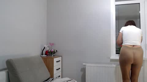 Della online show from 01-11-25, 12:40