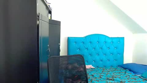 Snapshot of incubus_couple1 chatting on 01-12-25, 07:42 incubus_couple1 online show from 01-12-25, 07:42