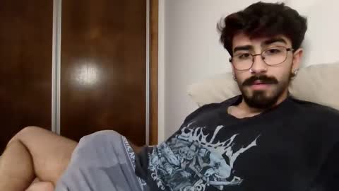 Snapshot of incubusszz chatting on 01-25-25, 12:27 incubus online show from 01-25-25, 12:27