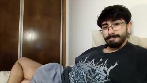 Snapshot of incubusszz chatting on 01-31-25, 02:15 incubus online show from 01-31-25, 02:15