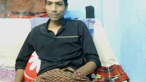 Snapshot of indian_bengali_boy chatting on 09-15-25, 07:03 Suman Leo online show from 09-15-25, 07:03