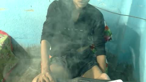 Snapshot of indian_bengali_boy chatting on 10-07-25, 07:44 Suman Leo online show from 10-07-25, 07:44