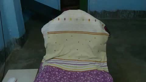 Snapshot of indian_bengali_boy chatting on 11-07-25, 06:08 Suman Leo online show from 11-07-25, 06:08