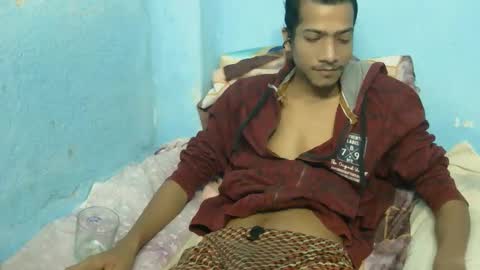 Snapshot of indian_bengali_boy chatting on 11-30-25, 07:51 Suman Leo online show from 11-30-25, 07:51