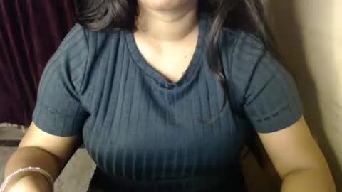 Snapshot of indian_nia chatting on 10-18-25, 09:37 Nia online show from 10-18-25, 09:37