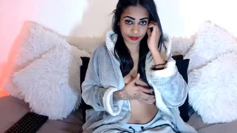 Jazmin online show from 07-07-26, 11:42