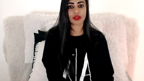 Jazmin online show from 07-25-26, 03:48