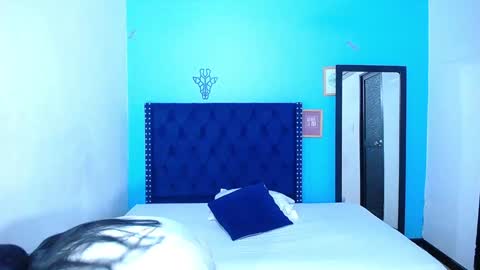 Snapshot of indian_whore18 chatting on 12-12-24, 03:32 indian_whore18 online show from 12-12-24, 03:32