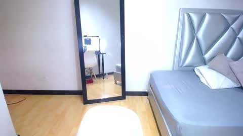 Snapshot of indian_whore18 chatting on 03-08-25, 06:16 indian_whore18 online show from 03-08-25, 06:16