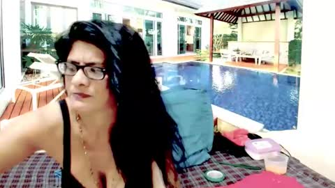 Femiez online show from 01-27-25, 05:58