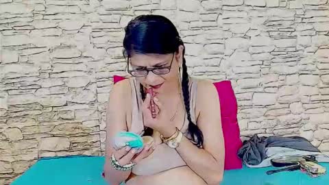 Snapshot of indianallure chatting on 04-30-26, 07:04 Femiez online show from 04-30-26, 07:04