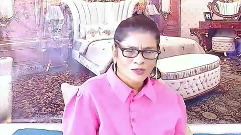Snapshot of indianallure chatting on 05-11-26, 05:57 Femiez online show from 05-11-26, 05:57