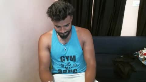 Snapshot of indianbull2023 chatting on 04-20-26, 04:59 indian slim boy with big for u online show from 04-20-26, 04:59