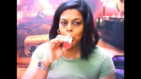 Snapshot of indiancherrypie chatting on 05-27-26, 05:37 indiancherrypie online show from 05-27-26, 05:37