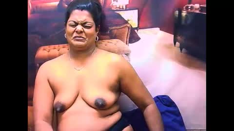Snapshot of indiancherrypie chatting on 06-08-26, 10:37 indiancherrypie online show from 06-08-26, 10:37