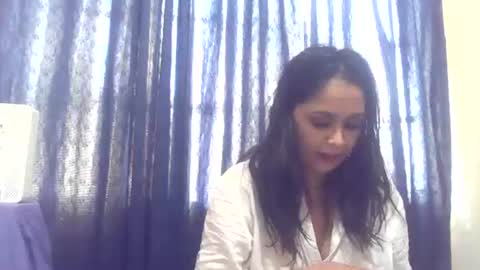 Snapshot of indiancutiexo chatting on 09-22-25, 05:09 indiancutiexo online show from 09-22-25, 05:09