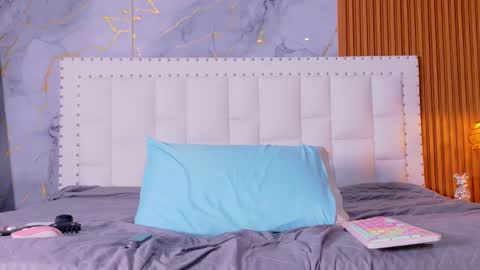 LITTLE AINHOA  online show from 09-29-25, 07:40