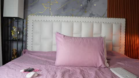 LITTLE AINHOA  online show from 05-23-26, 07:40