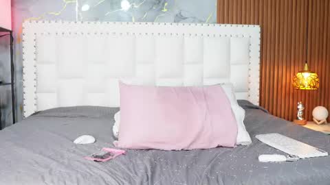 LITTLE AINHOA  online show from 06-19-26, 08:12