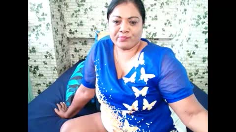 Snapshot of indiandelia chatting on 01-20-25, 09:24 indiandelia online show from 01-20-25, 09:24