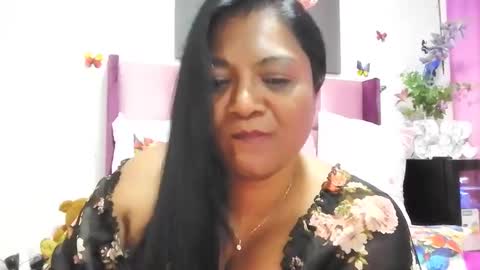 Snapshot of indiandelia chatting on 01-23-25, 07:18 indiandelia online show from 01-23-25, 07:18