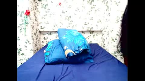 Snapshot of indiandelia chatting on 02-20-25, 10:16 indiandelia online show from 02-20-25, 10:16
