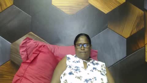 indiandeluxe online show from 11-28-25, 05:32