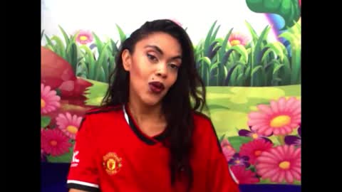 Lia online show from 10-26-25, 10:10