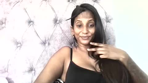 priya online show from 12-22-25, 07:49