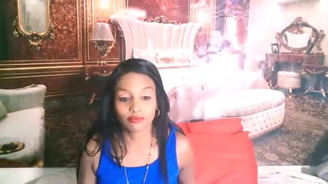Snapshot of indianlovebug chatting on 09-24-25, 06:11 Leah online show from 09-24-25, 06:11