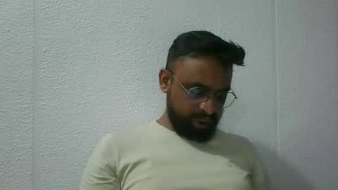Snapshot of indianlover1433 chatting on 09-09-25, 04:45 Indian lover online show from 09-09-25, 04:45