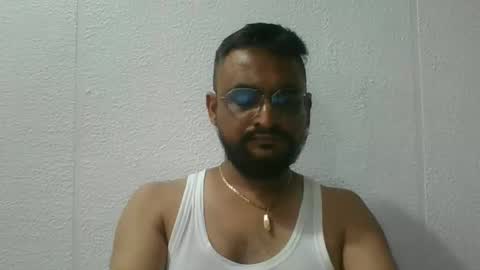Snapshot of indianlover1433 chatting on 09-13-25, 09:20 Indian lover online show from 09-13-25, 09:20