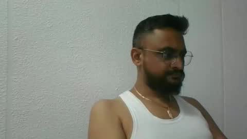 Snapshot of indianlover1433 chatting on 09-26-25, 09:24 Indian lover online show from 09-26-25, 09:24