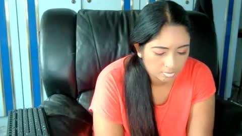 Snapshot of indianplaygal69 chatting on 12-19-24, 09:29 Indianpalgal69 online show from 12-19-24, 09:29