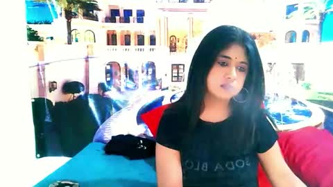 Mika online show from 01-05-26, 05:49